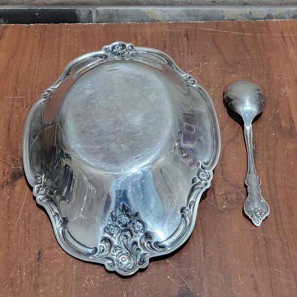 International Silver Orleans Pattern Silverplate Serving Dish Tray Spoon - Picture 11 of 12